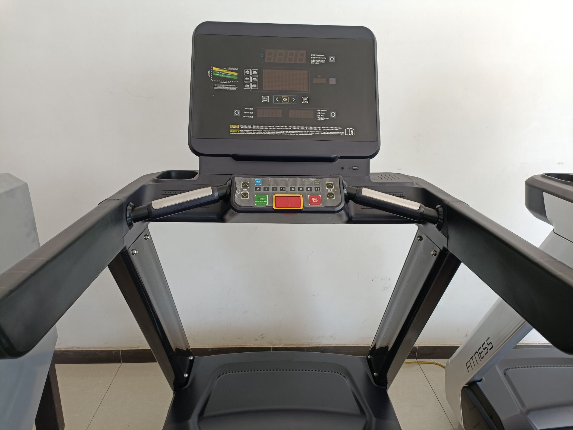 스마트하고 내구성 있는 상업용 헬스장 트레드밀, 지방  - Running Gear Gym 리뷰 및 가격